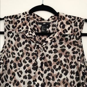 H&M Tops - Cheetah blouse H&M Tops - Cheetah blouse